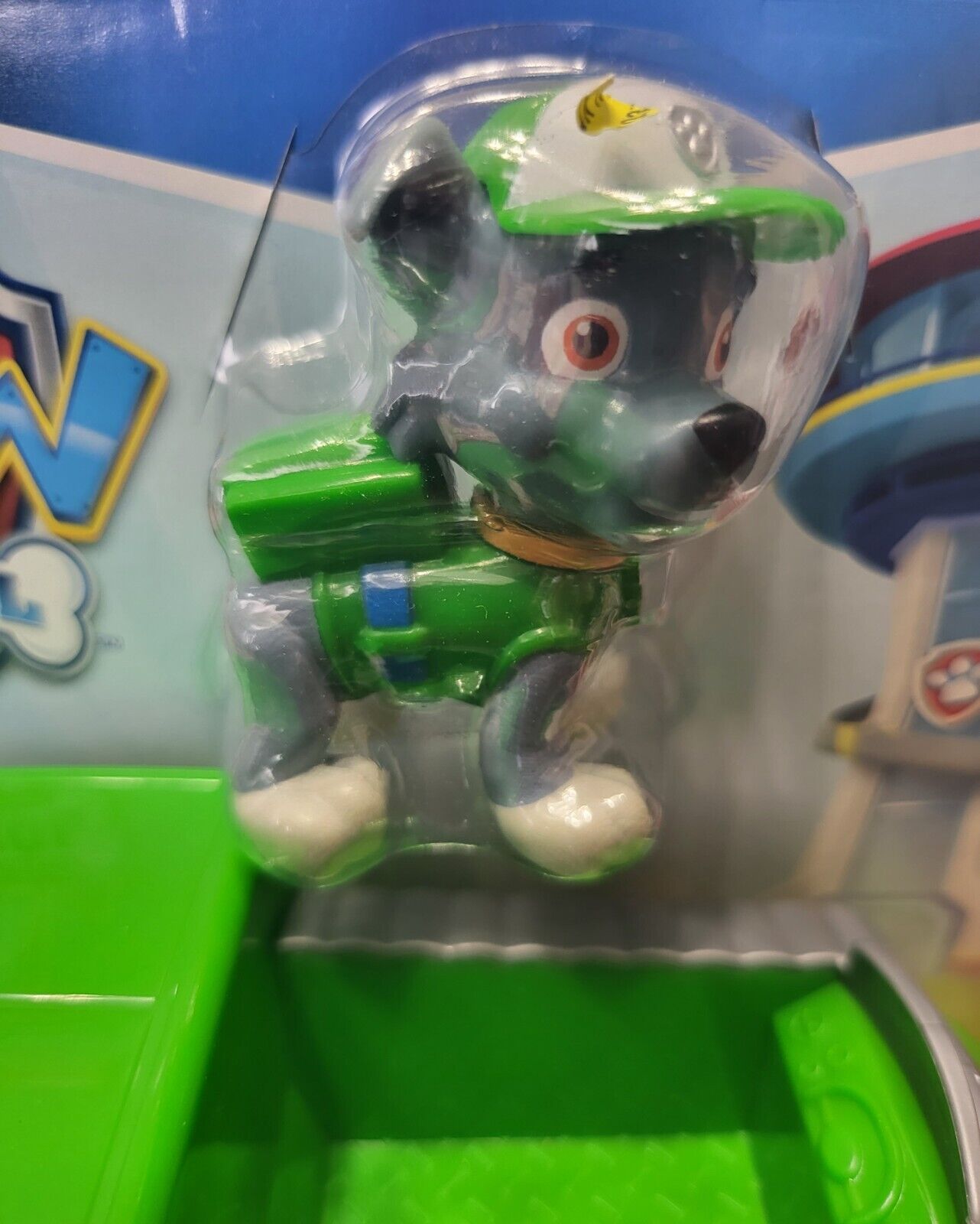 PAW Patrol, Rocky’s Recycle Truck Vehicle with Collectible Figure - Ricky's Garage