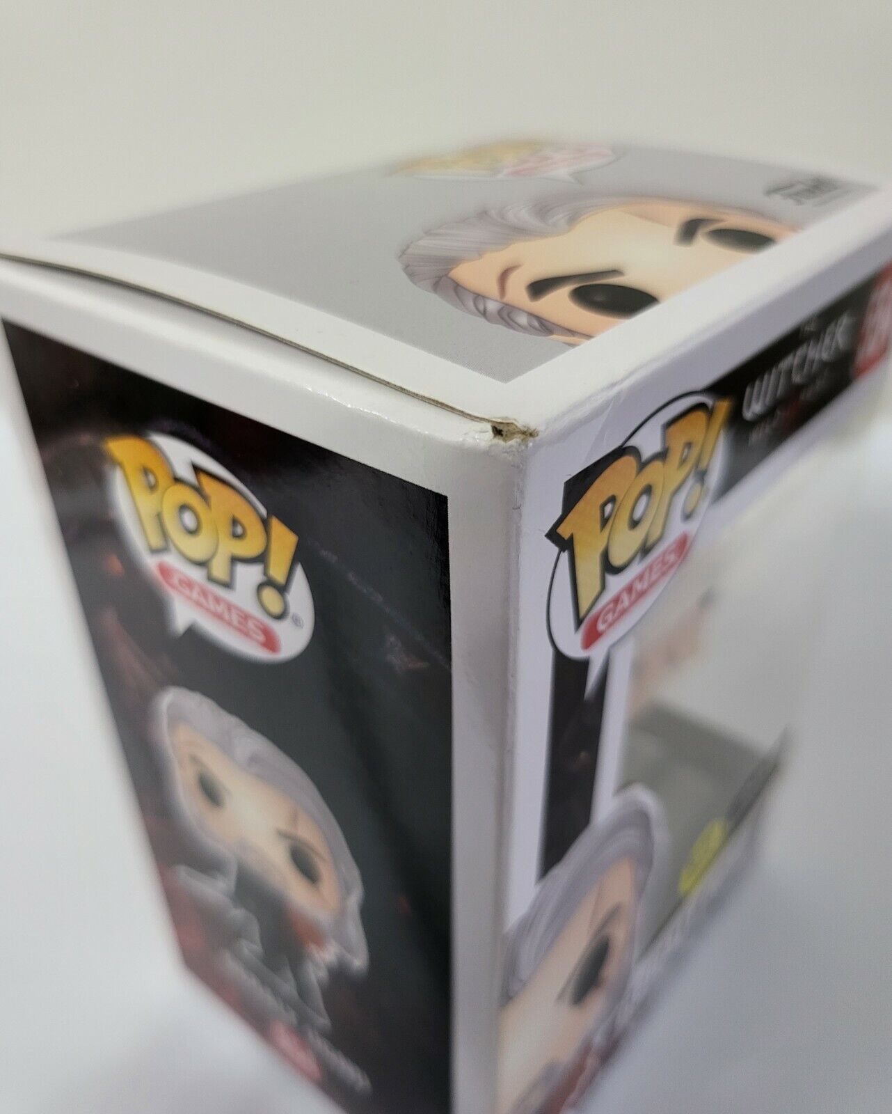 Geralt The Witcher funko pop #554 exclusive glow in the dark Original - Ricky's Garage